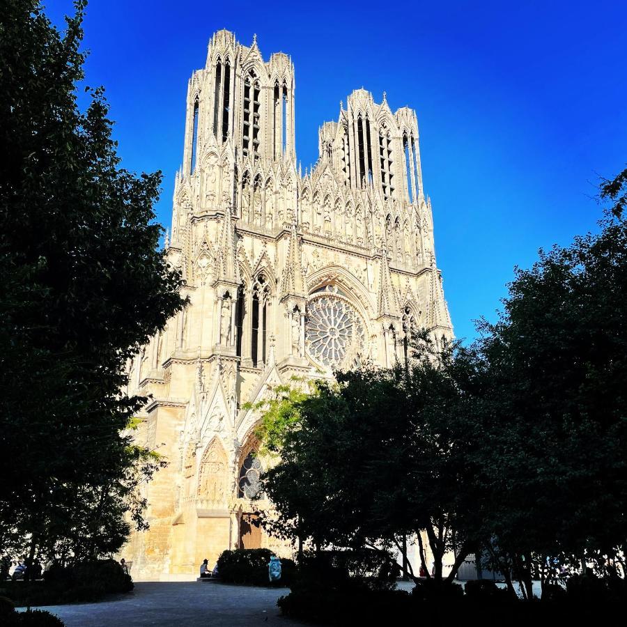 Augustins Appartement T2 Lumineux Proche Cathedrale Reims Exterior photo